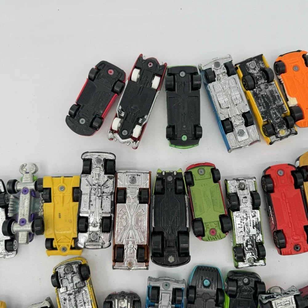 Hot Wheels Diecast Car Lot Of‎ 47 Mattel 2000s 1:64 Mixed Models Toy Cars VTG